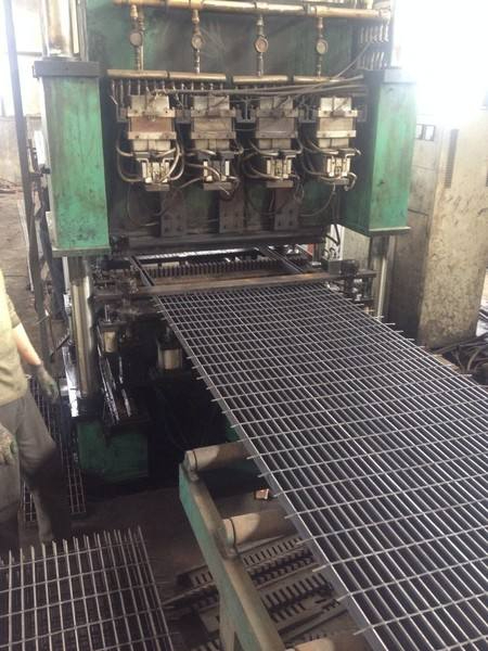 鋼格板焊(hàn)接變形的原因及預防措施-鋼格板行業新聞