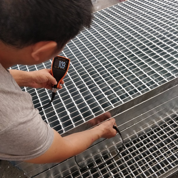 鋼格（gé）板鋅層（céng）檢測